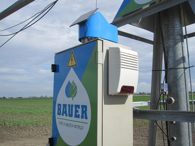 Pessl : en collaboration avec Bauer, un dispositif sans fil de contrôle de l'irrigation avec un smartphone.