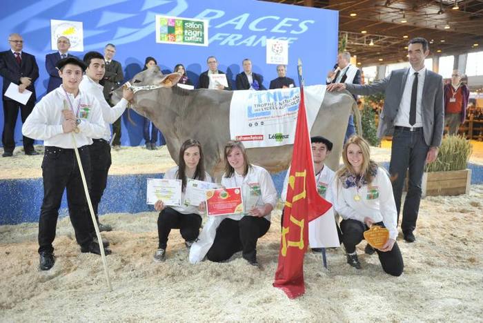 Le lycée agricole Vic-de-Bigorre a remporté le 1er prix dans la catégorie de la race laitière à faibles effectifs.
