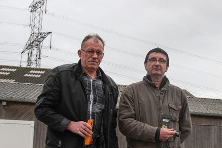 « Nous avons maintenant la preuve du lien de causalité », souligne Serge Provost (à gauche). A droite, Thierry Charuel qui a obtenu la condamnation de RTE.  Photo : Camille Michel