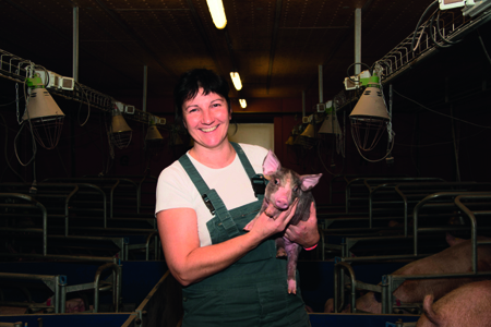 Anne Labarthe, chef d'élevage porcin (©Laurent Ferriere)